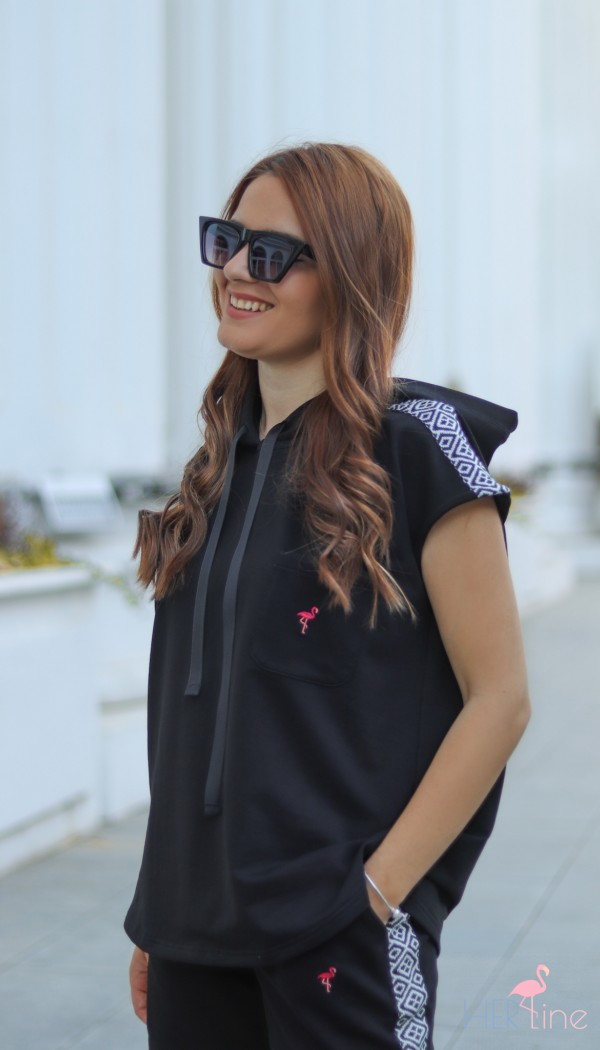 BLACK SHORT SLEEVE HOODIE WITH DECORATIVE TAPE 