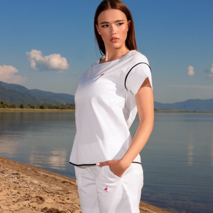 WHITE SHORT SET WITH DECORATIVE PASPEL