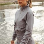 Light grey sweatshirt with zipper